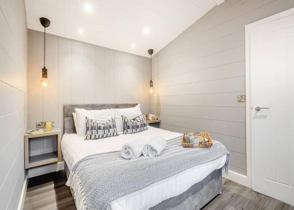 V28 - The Lookout With Hot Tub Villa Bangor  Luaran gambar